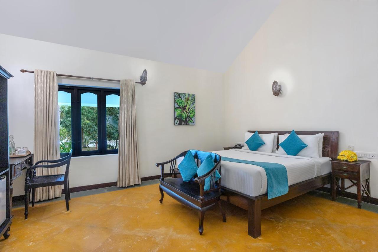 Estuary Sarovar Premiere Poovar Island Esterno foto