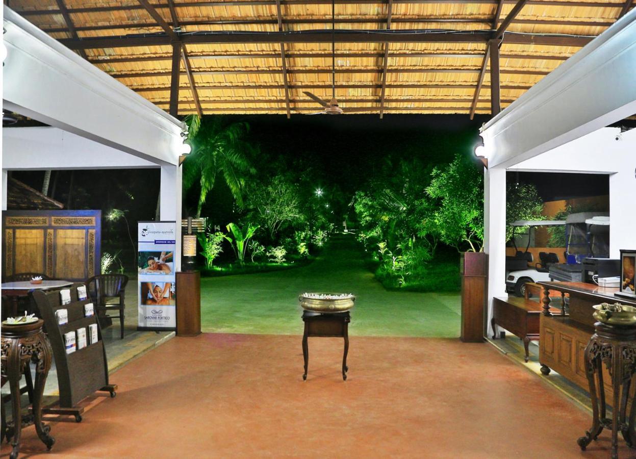 Estuary Sarovar Premiere Poovar Island Esterno foto