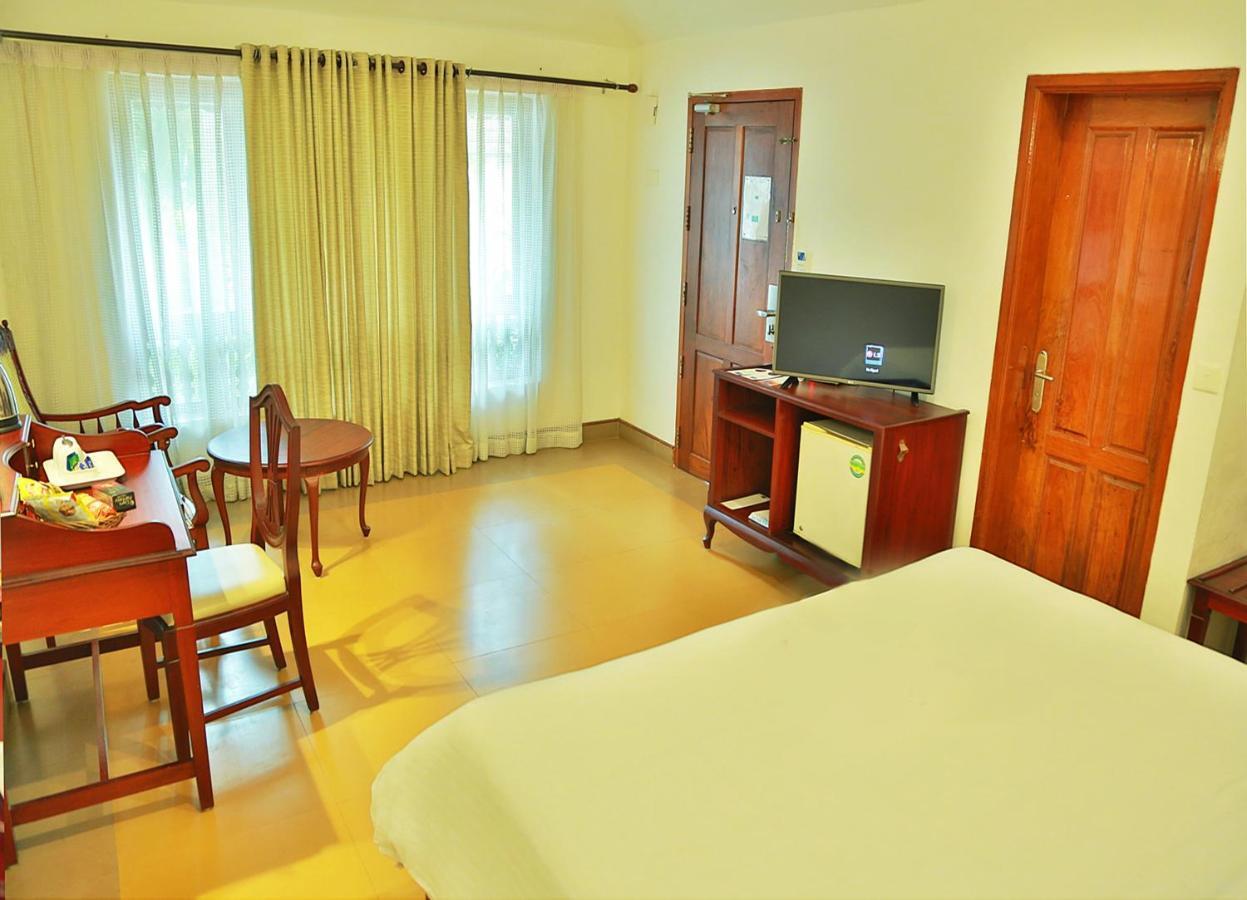 Estuary Sarovar Premiere Poovar Island Esterno foto