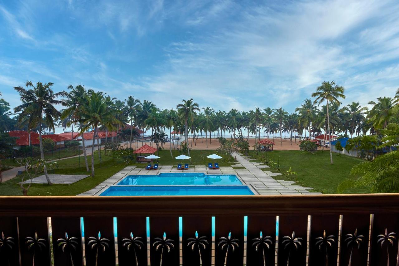 Estuary Sarovar Premiere Poovar Island Esterno foto